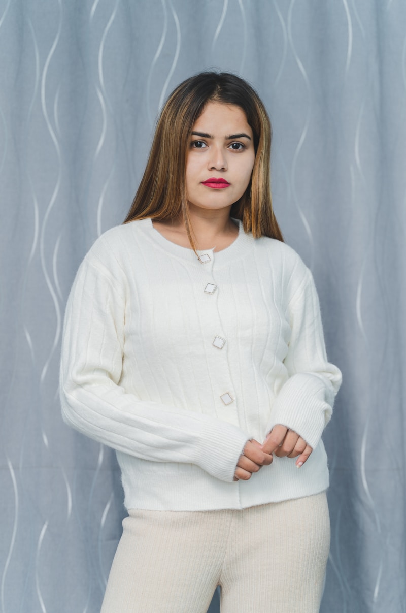 Chunky Knit Cardigan in Heather Grey - Image 3